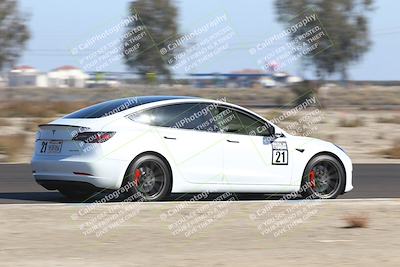 media/Nov-08-2025-Speed Ventures (Sat) [[1c7a6332f5]]/TC B/Session 2 (Turn 2)/